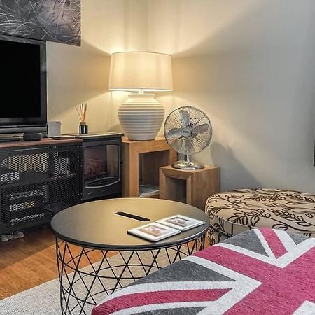 Lofty Apartment In Plymouth Bagian luar foto